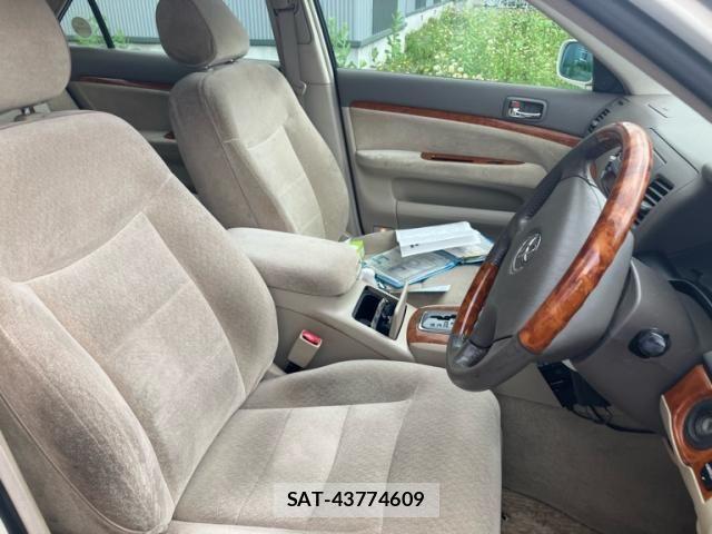 Toyota MARK II 2003-01 8146099-14