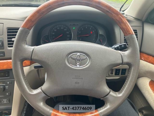 Toyota MARK II 2003-01 8146099-15
