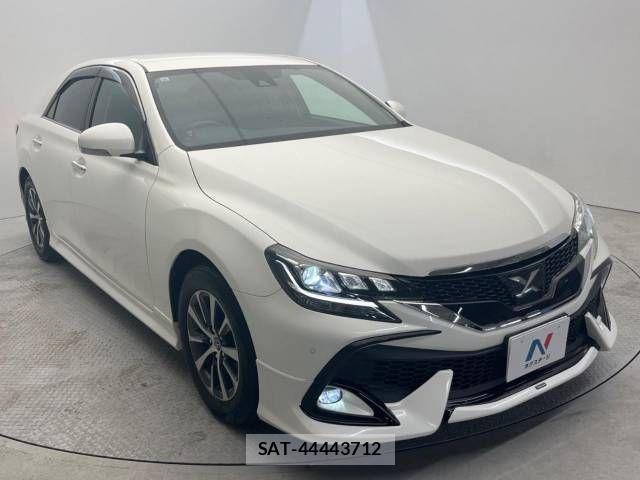 Toyota MARK X 2017-10 957883-15