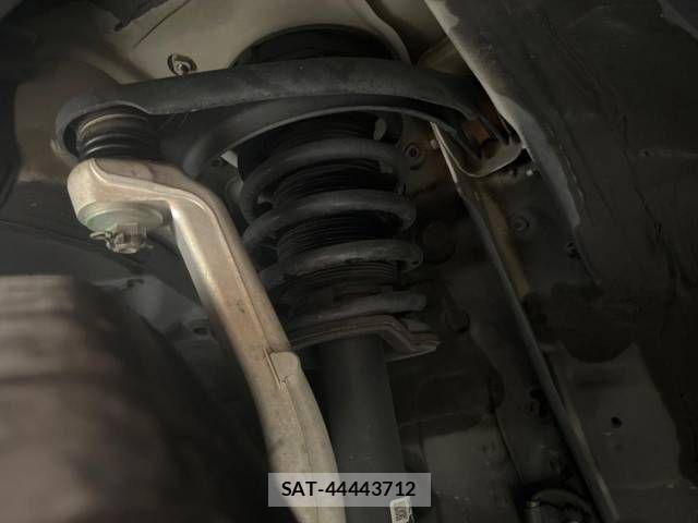 Toyota MARK X 2017-10 957883-17