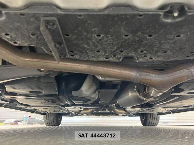 Toyota MARK X 2017-10 957883-18