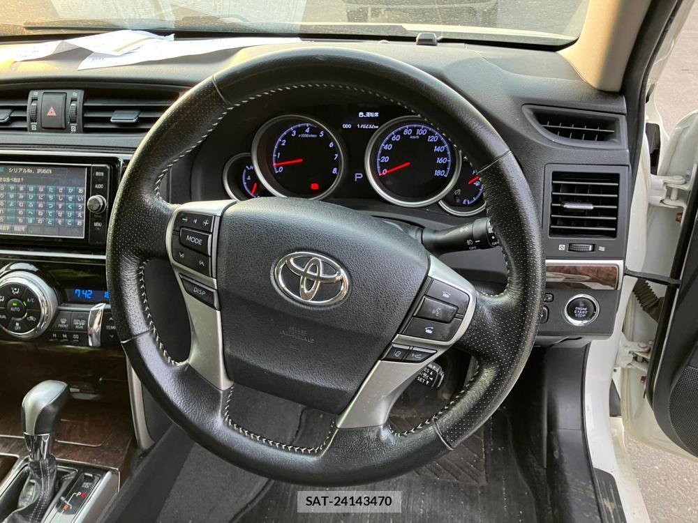 Toyota MARK X 2018 976202-17