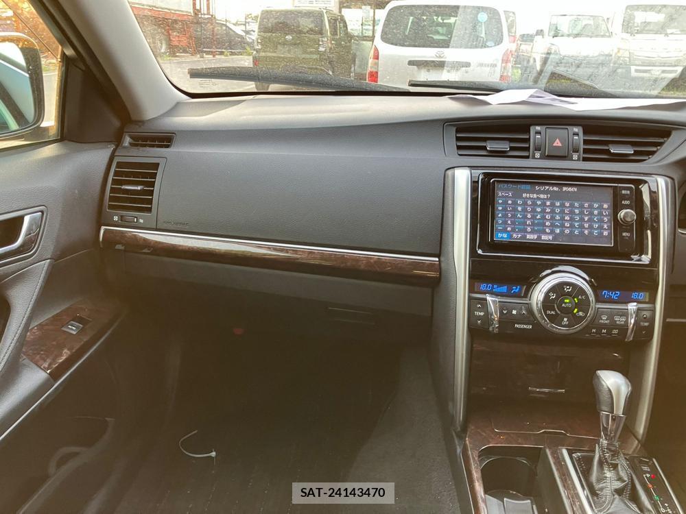 Toyota MARK X 2018 976202-18