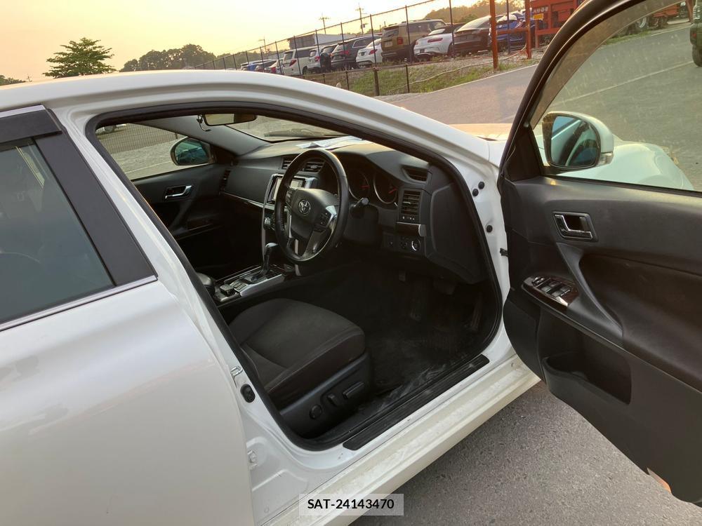 Toyota MARK X 2018 976202-8