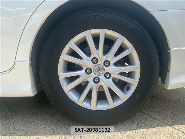 Toyota MARK X 2014-05 1171560-9