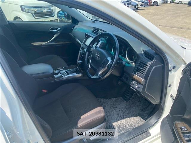 Toyota MARK X 2014-05 1171560-14