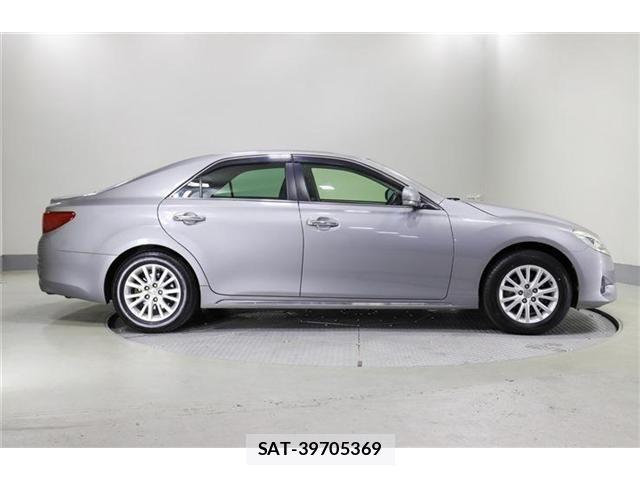 Toyota MARK X 2016-10 1176787-7