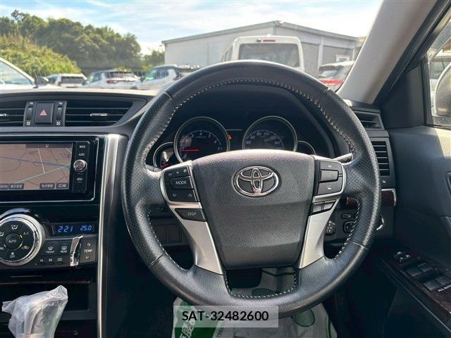 Toyota MARK X 2017-03 1292287-20