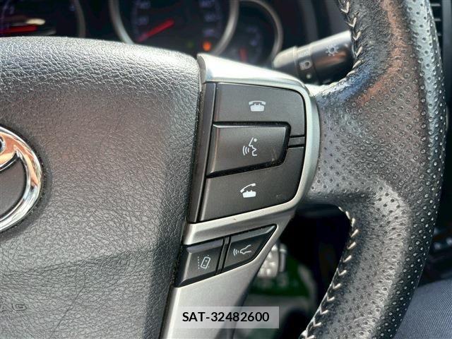 Toyota MARK X 2017-03 1292287-22