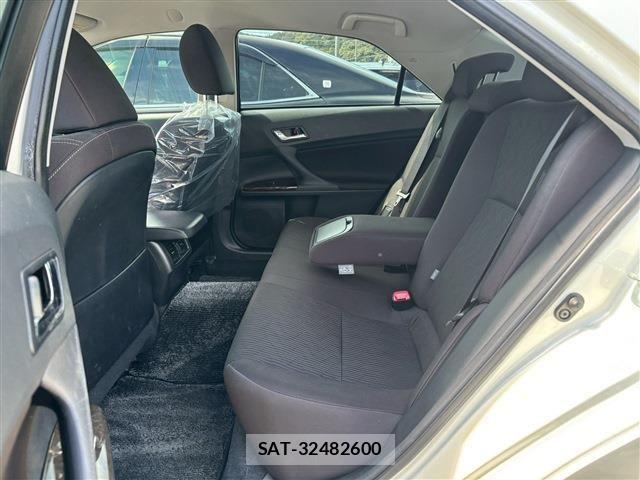Toyota MARK X 2017-03 1292287-3