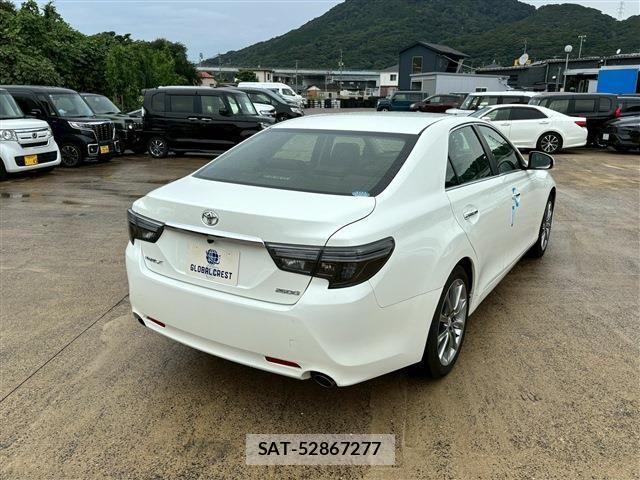 Toyota MARK X 2019-08 1309411-10