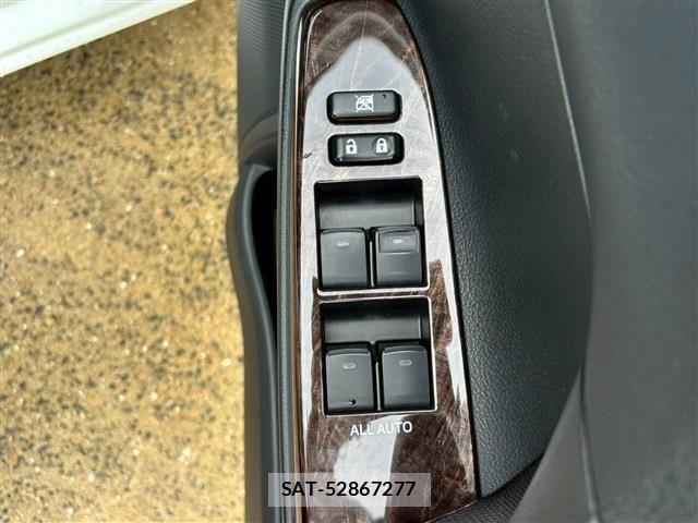 Toyota MARK X 2019-08 1309411-13