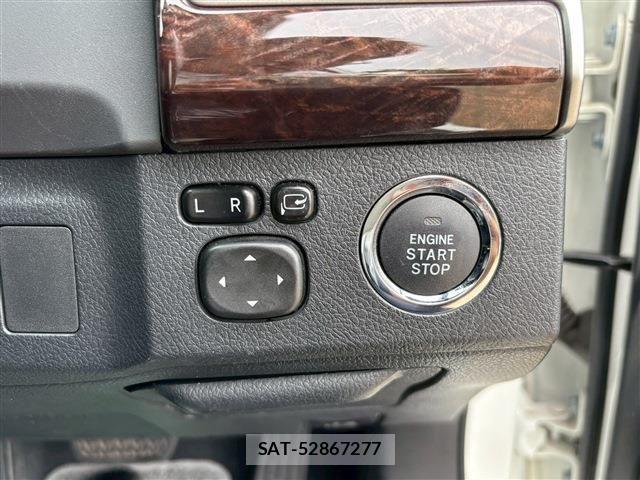 Toyota MARK X 2019-08 1309411-15