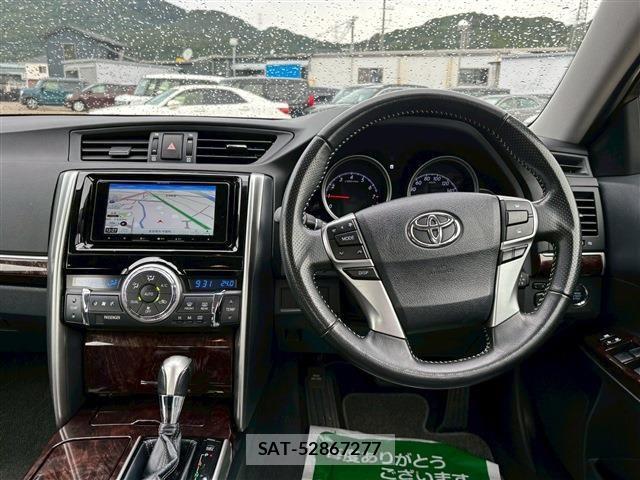 Toyota MARK X 2019-08 1309411-17
