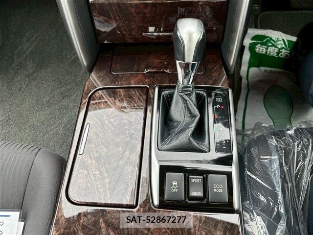 Toyota MARK X 2019-08 1309411-27