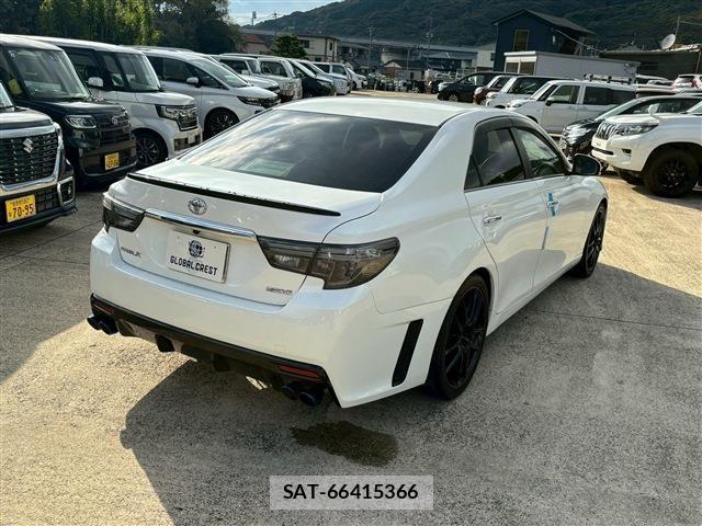 Toyota MARK X 2014-03 1413335-10