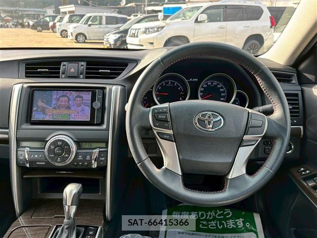 Toyota MARK X 2014-03 1413335-16