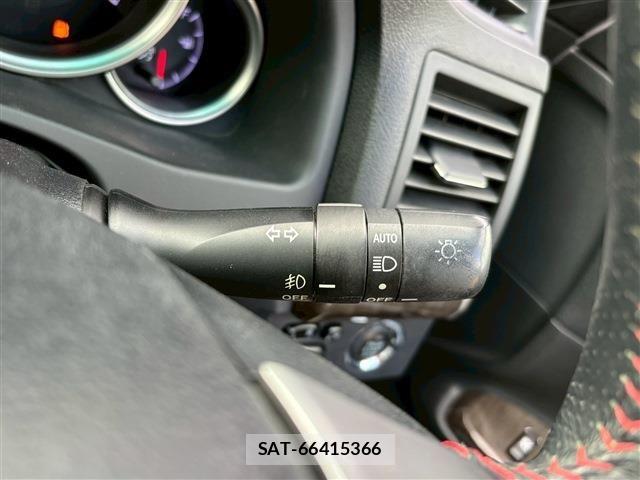 Toyota MARK X 2014-03 1413335-22