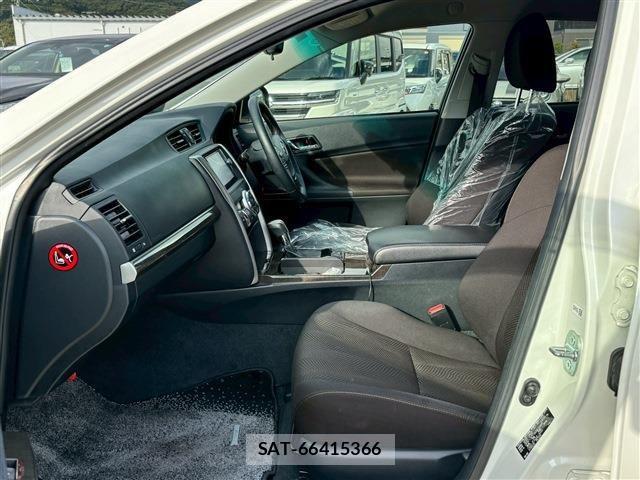 Toyota MARK X 2014-03 1413335-2