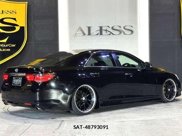 Toyota MARK X 2011-03 1904527-2