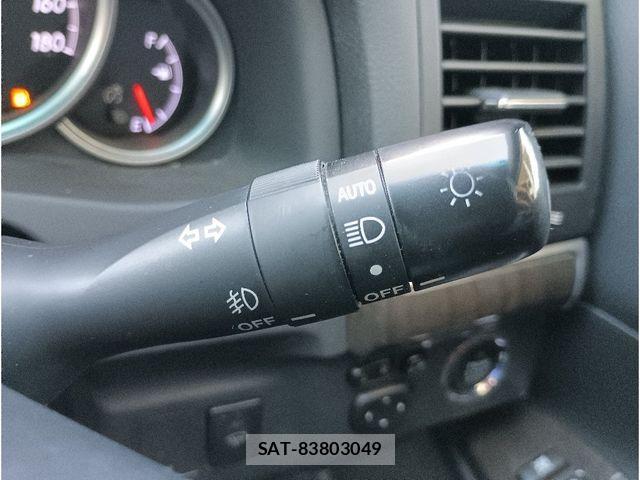 Toyota MARK X 2015-02 2030464-18