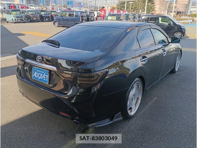 Toyota MARK X 2015-02 2030464-1