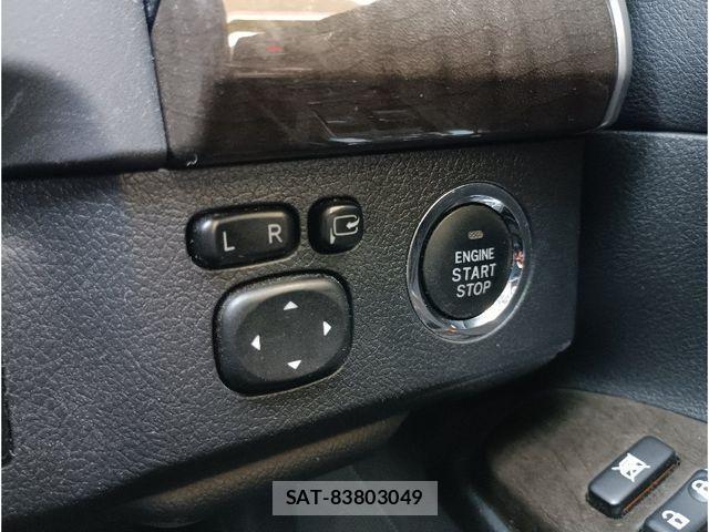 Toyota MARK X 2015-02 2030464-20