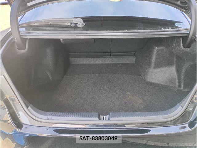Toyota MARK X 2015-02 2030464-3