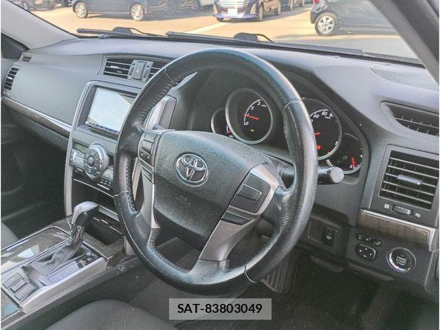 Toyota MARK X 2015-02 2030464-8
