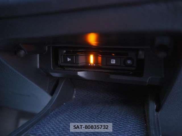 Toyota MARK X 2013-03 2316767-17