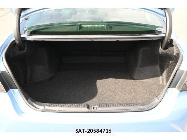 Toyota MARK X 2017-09 3378484-11