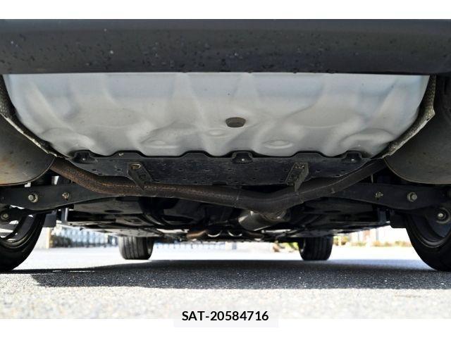 Toyota MARK X 2017-09 3378484-13
