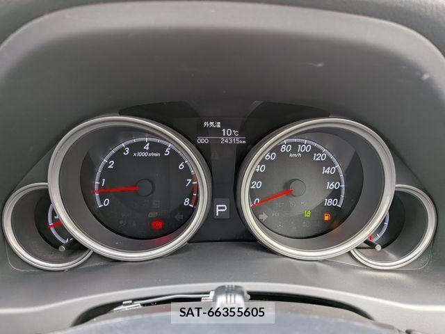 Toyota MARK X 2018-01 3833388-11