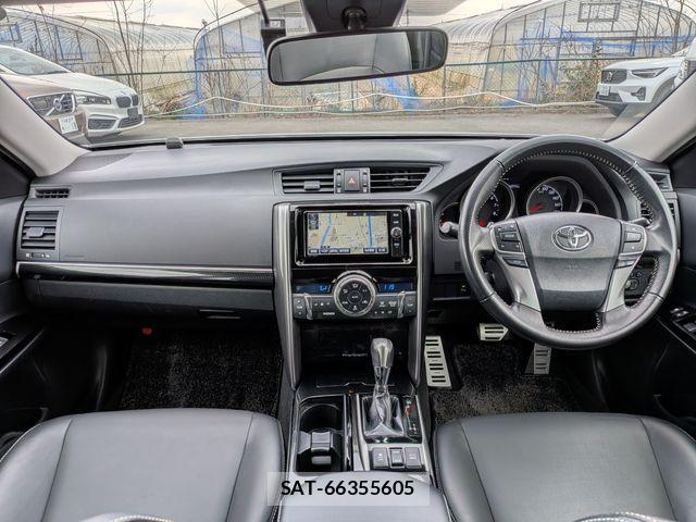 Toyota MARK X 2018-01 3833388-1