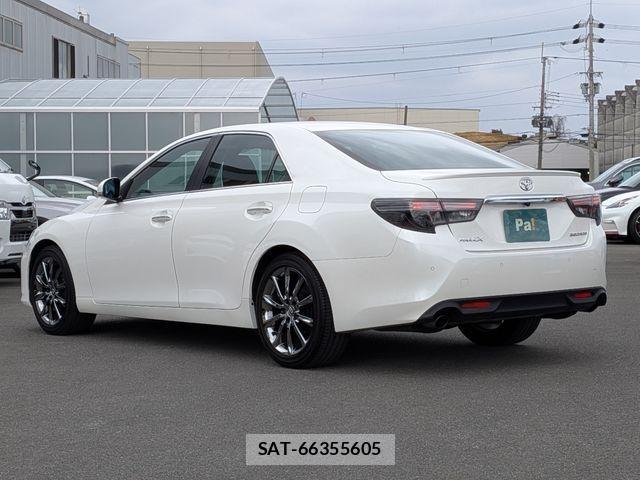 Toyota MARK X 2018-01 3833388-26