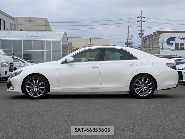 Toyota MARK X 2018-01 3833388-27