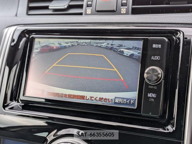 Toyota MARK X 2018-01 3833388-4
