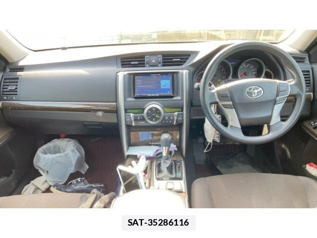 Toyota MARK X 2013-06 3907351-9