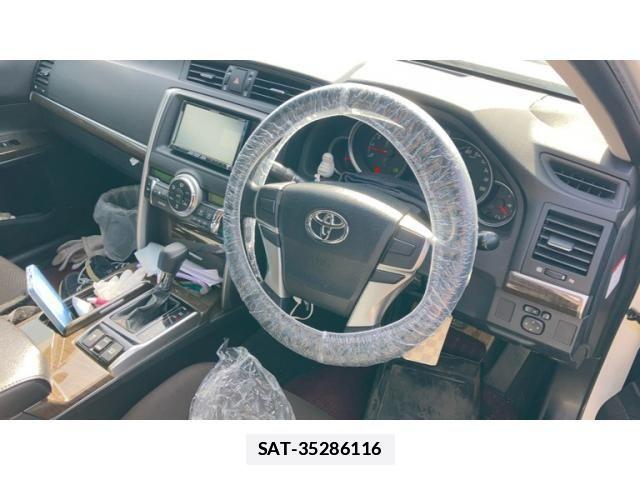 Toyota MARK X 2013-06 3907351-12