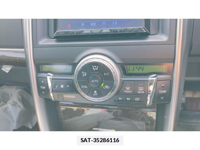 Toyota MARK X 2013-06 3907351-20