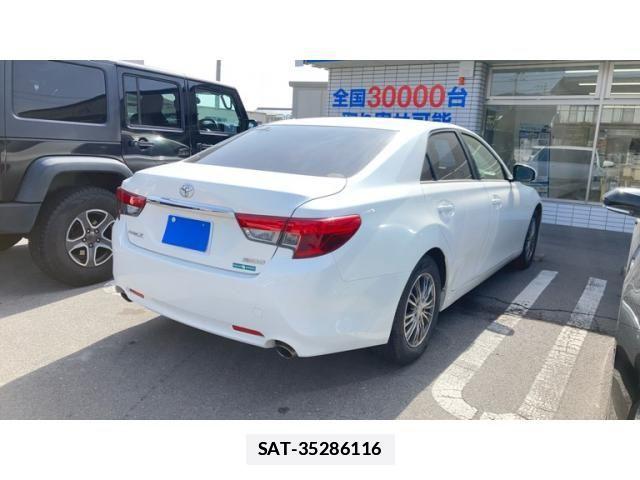 Toyota MARK X 2013-06 3907351-5
