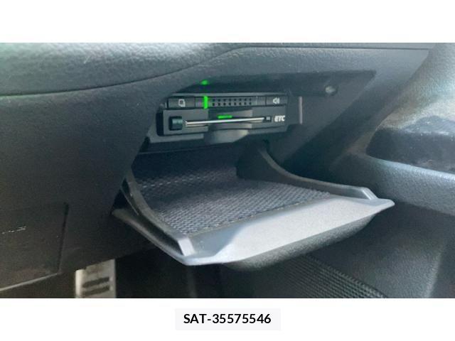 Toyota MARK X 2014-02 4044914-22