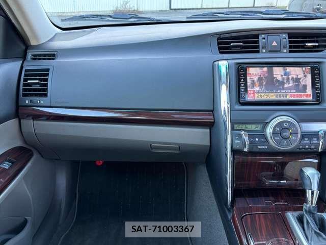 Toyota MARK X 2010-01 4176135-17