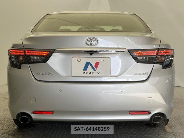 Toyota MARK X 2017-05 4595869-14