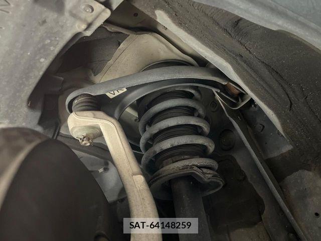 Toyota MARK X 2017-05 4595869-18