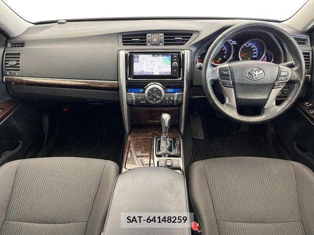 Toyota MARK X 2017-05 4595869-1