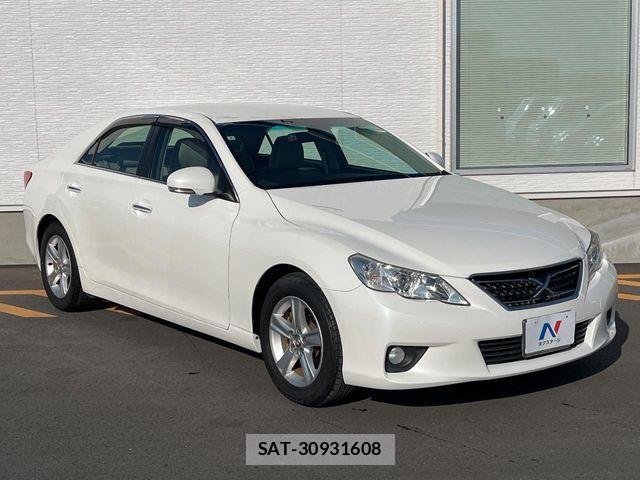 Toyota MARK X 2012-03 4639694-15