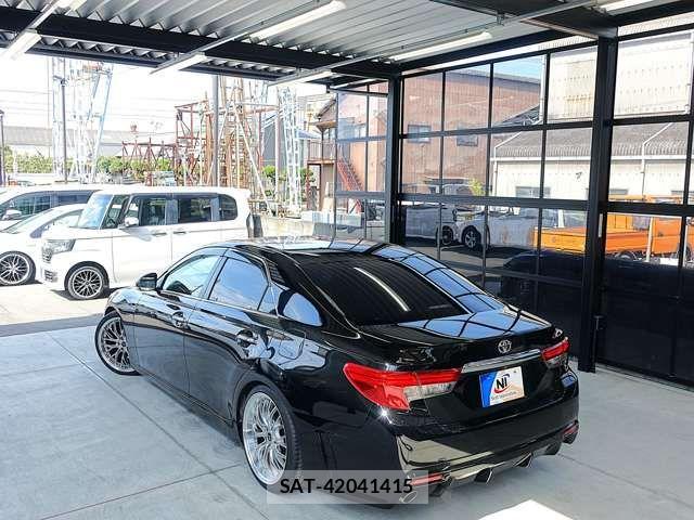 Toyota MARK X 2014-12 4965726-15
