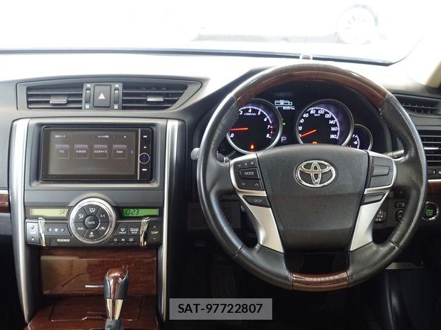 Toyota MARK X 2013-12 4965712-19