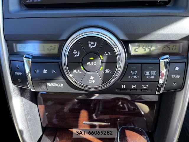Toyota MARK X 2013-04 5871351-14